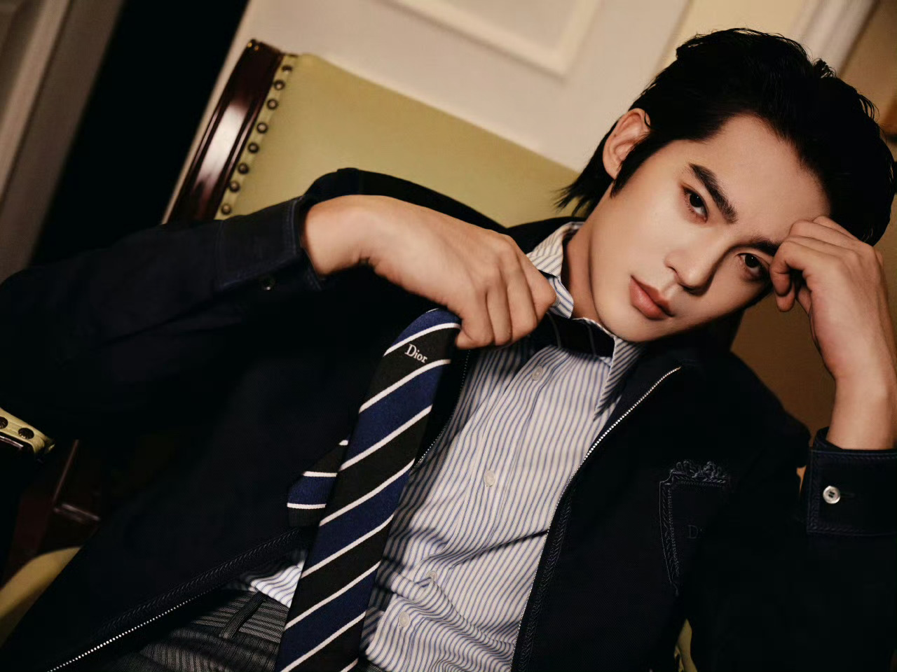 Dior爱将于适出席旷野香水线下活动，是品牌大使，也是经典穿搭的Dior旷野男士