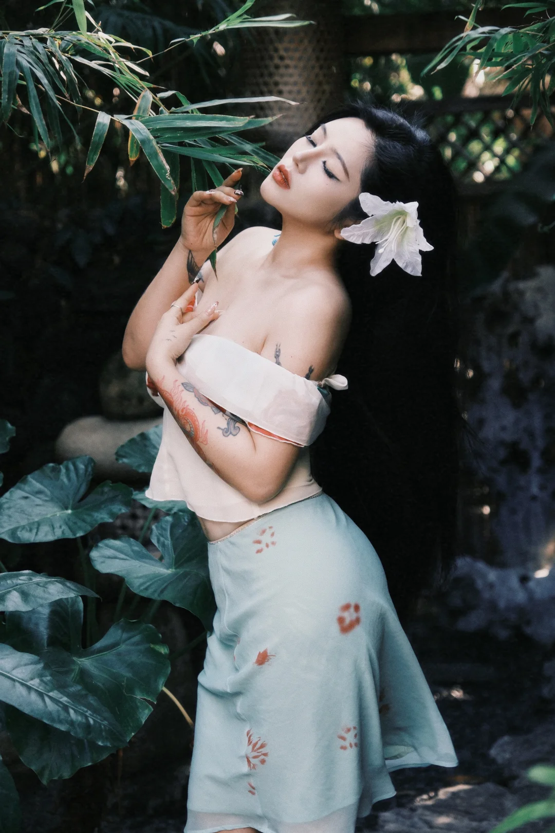 梦里不知身是客