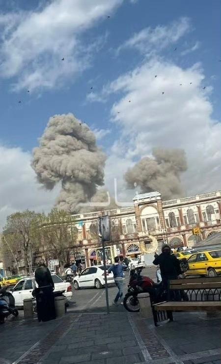 美以炸了伊朗，

黄金冲上五千三，

接下来咋办。

今天凌晨开始，美以联合作战