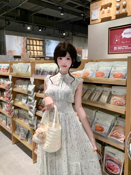 日系穿搭在现实中看会很奇怪吗？