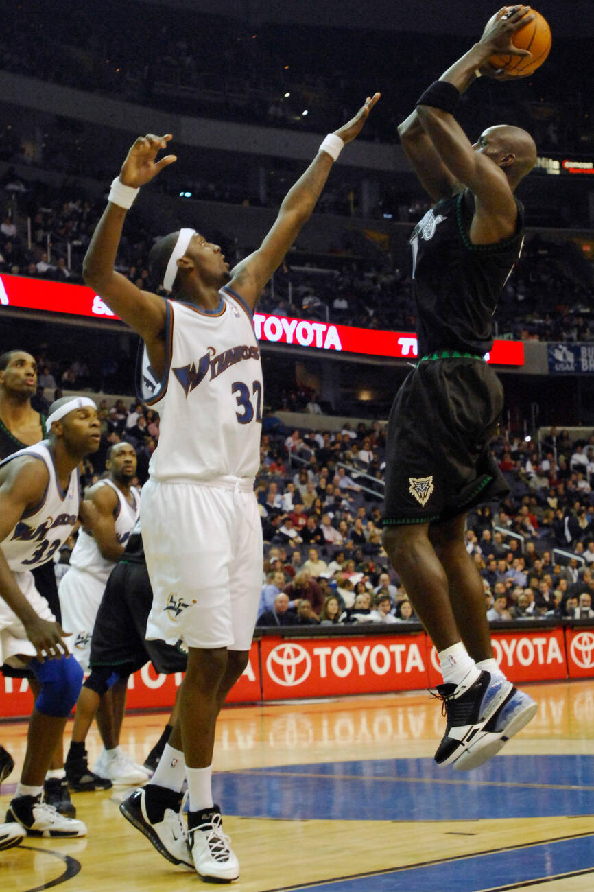 Kevin Garnett 垂直大跳投凯文加内特