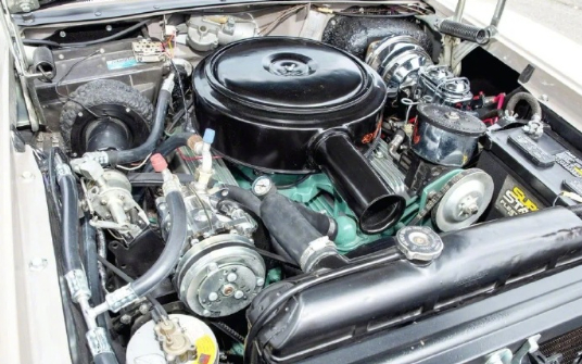 这台别克真不多见，浓郁美式瓦罐风情，气质直接不一样了！ 