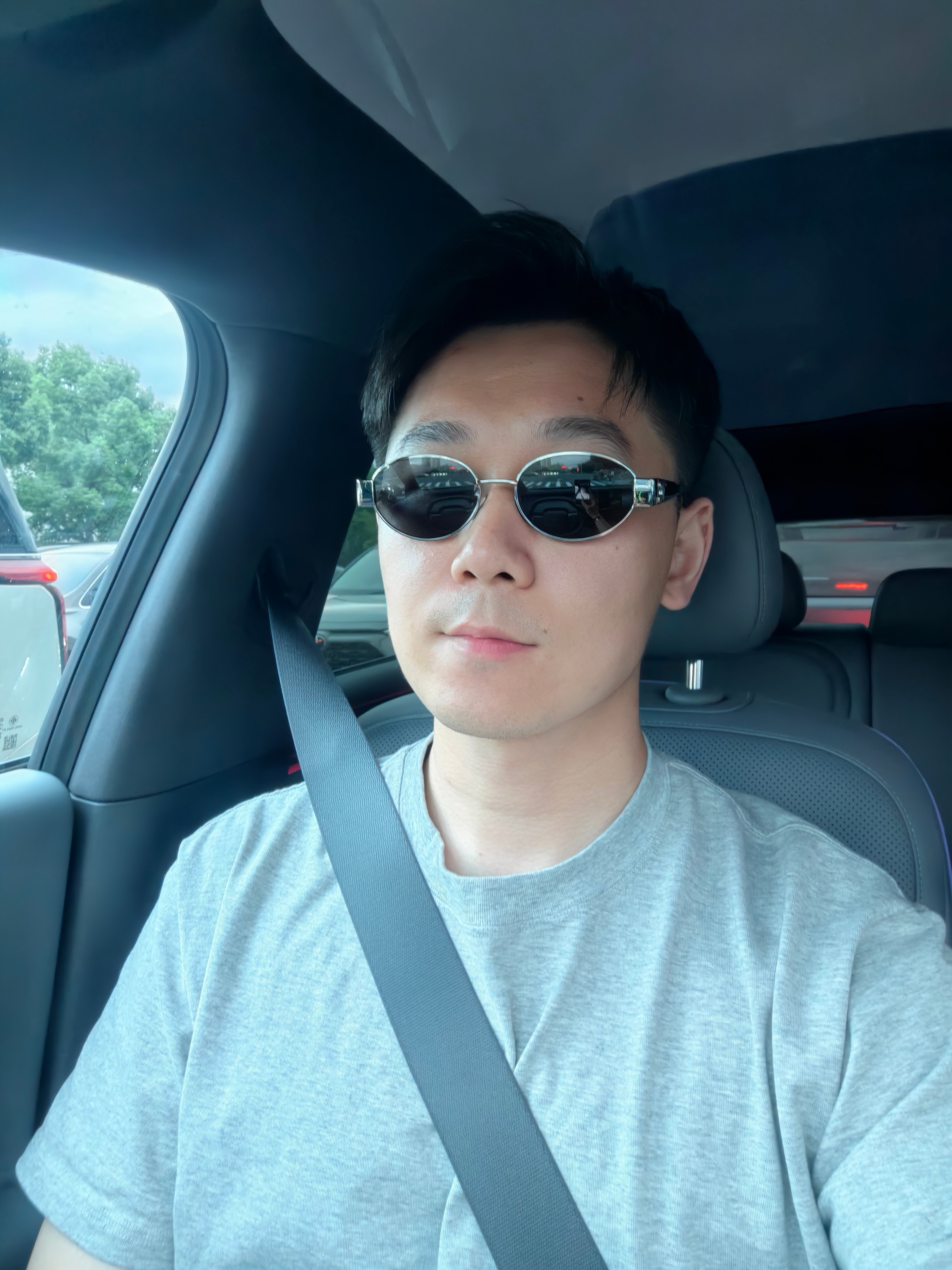小鹏mona l03，每次上车都被惊艳！还这么省电，这你受得了吗[捂嘴哭]开车绕