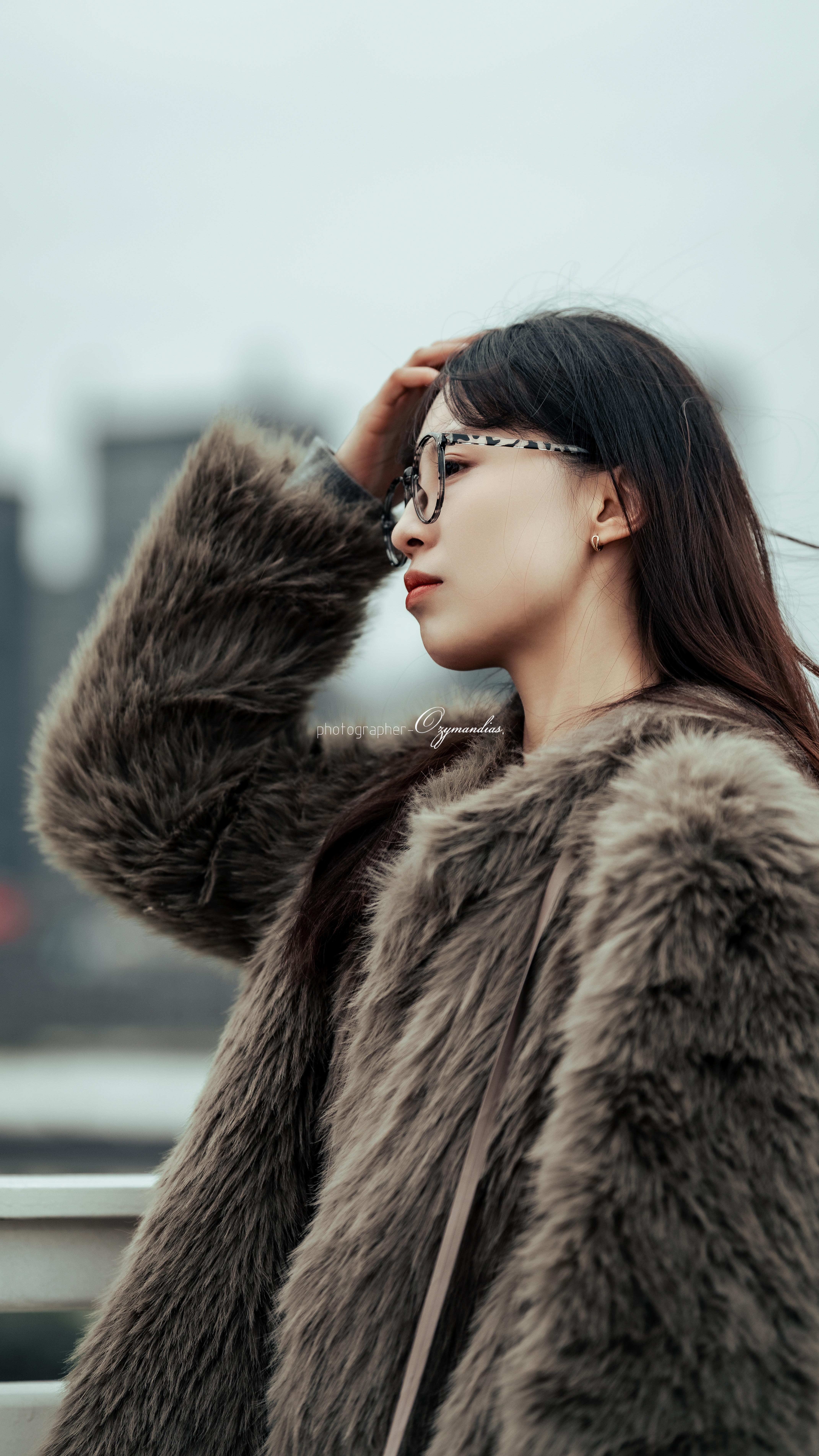 85mm跟24mm的区别。