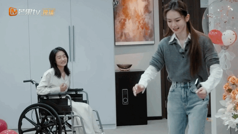 戚薇干一行行一行  戚薇的温柔和专业让人感到无比舒心，她的每一个细节都让人感到温