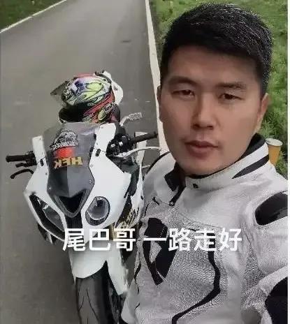 谢霆锋替身车手周伟去世，仅37岁。周伟于6月2日带学员从广州前往韶关途中发生车祸