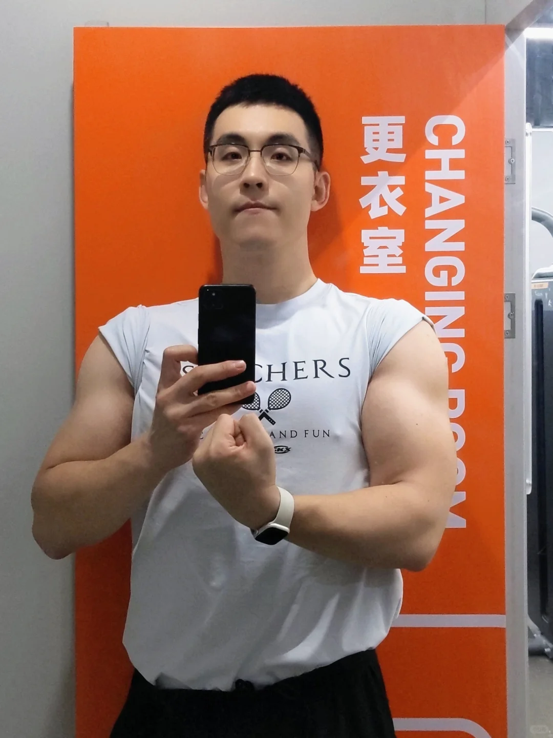 四个动作，二头变馒头💪🏻