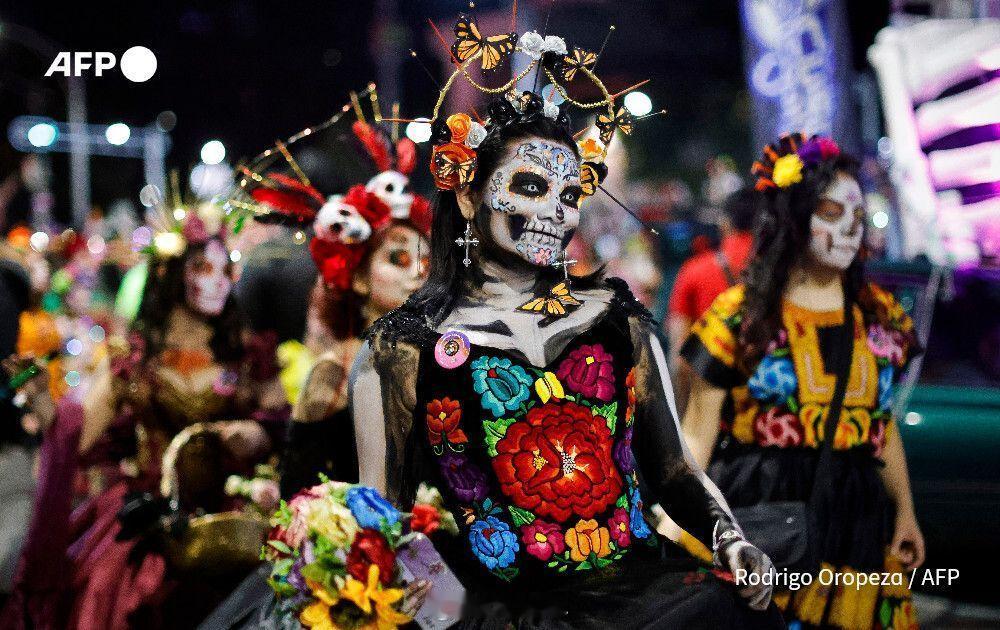 【常涤非超话】非遗 墨西哥城卡特里娜游行亡灵节于 2003 年被列入联合国教科文