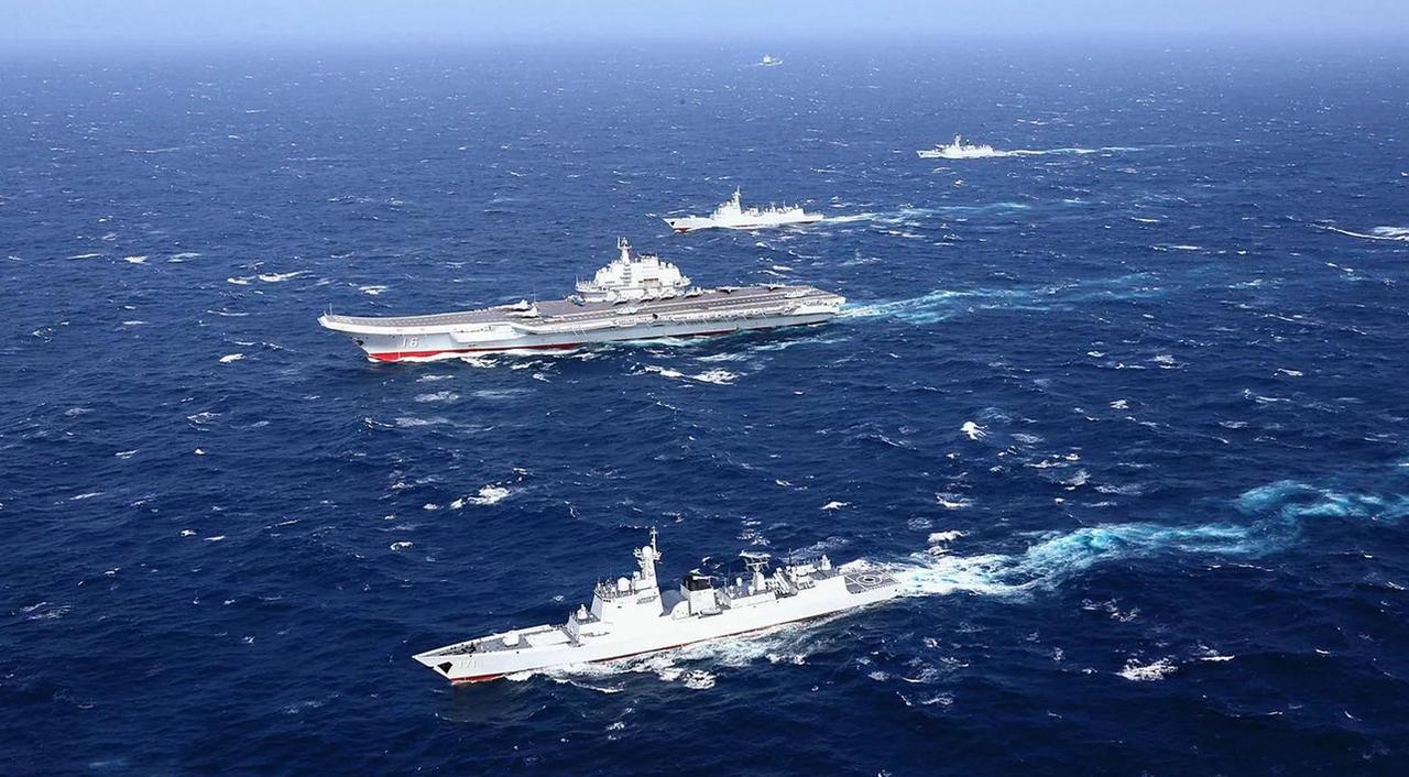 长期以来，日本自卫队都会跟踪、滋扰解放军海上编队，只要解放军的舰艇编队出现在大海