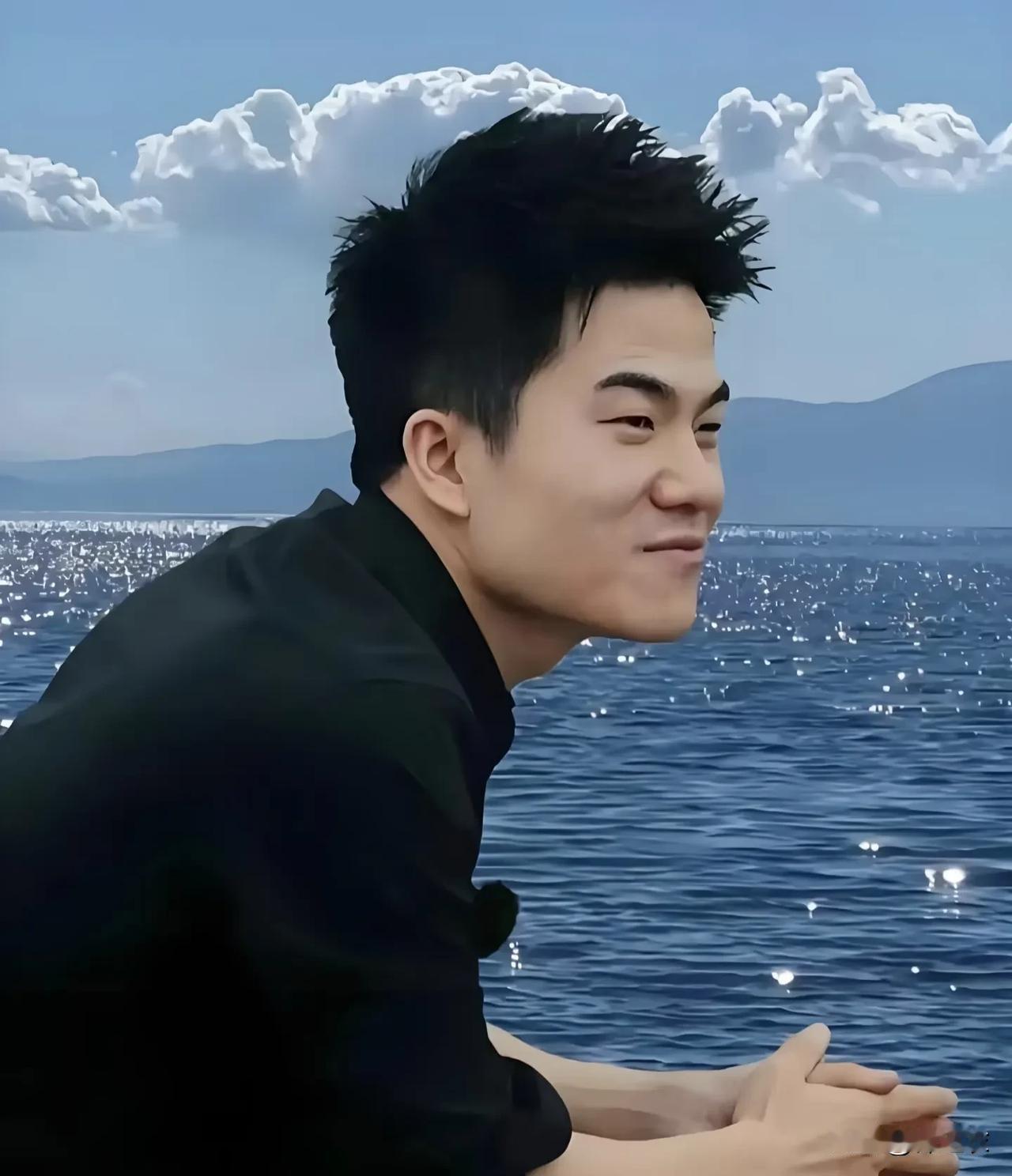不管董宇辉现在火不火，也甭管多少人在喷他黑他，毕竟数据就摆在那里，销售额和单量复
