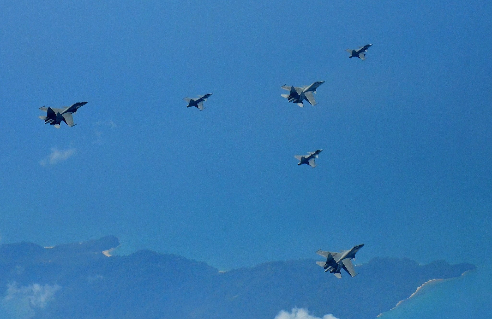 印度空军正在与皇家泰国空军（RTAF）进行联合空中演习。  印度空军的苏-30M