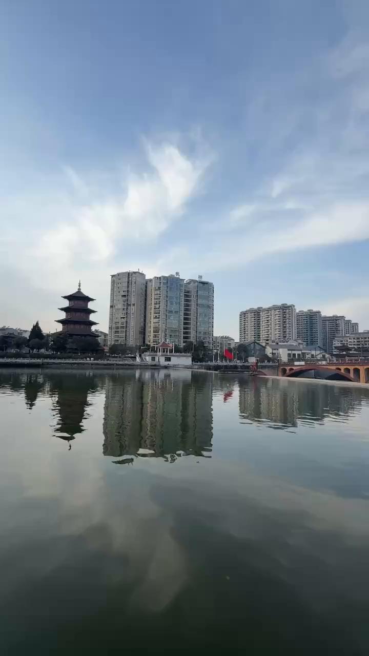 掐指一算，我今年。