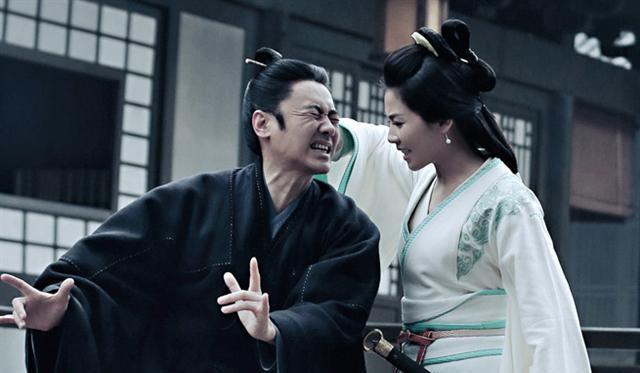 公元251年，司马懿病逝后，弟弟司马昭对哥哥司马师说：“既然父亲已故，我们去后院