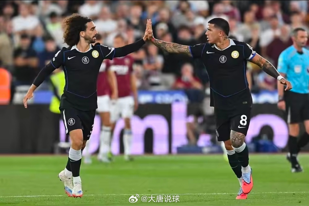 《卫报》消息，切尔西在国际比赛日遭遇更衣室危机。恩佐采访中毫不掩饰对马德里的喜爱