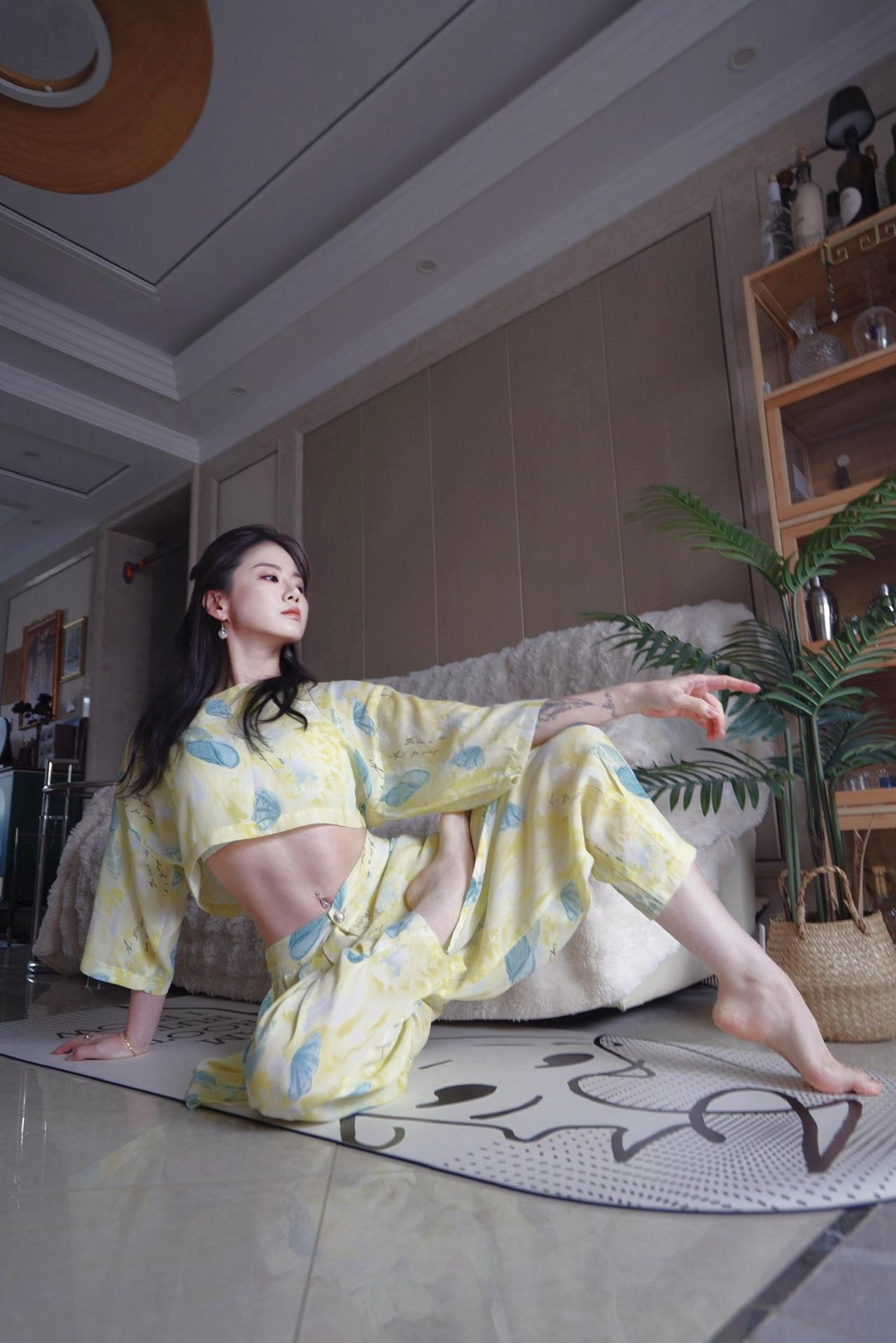 这套Vintage大概已经收回来十几年了
当时刚看到，以为是国外哪里的货，
结果