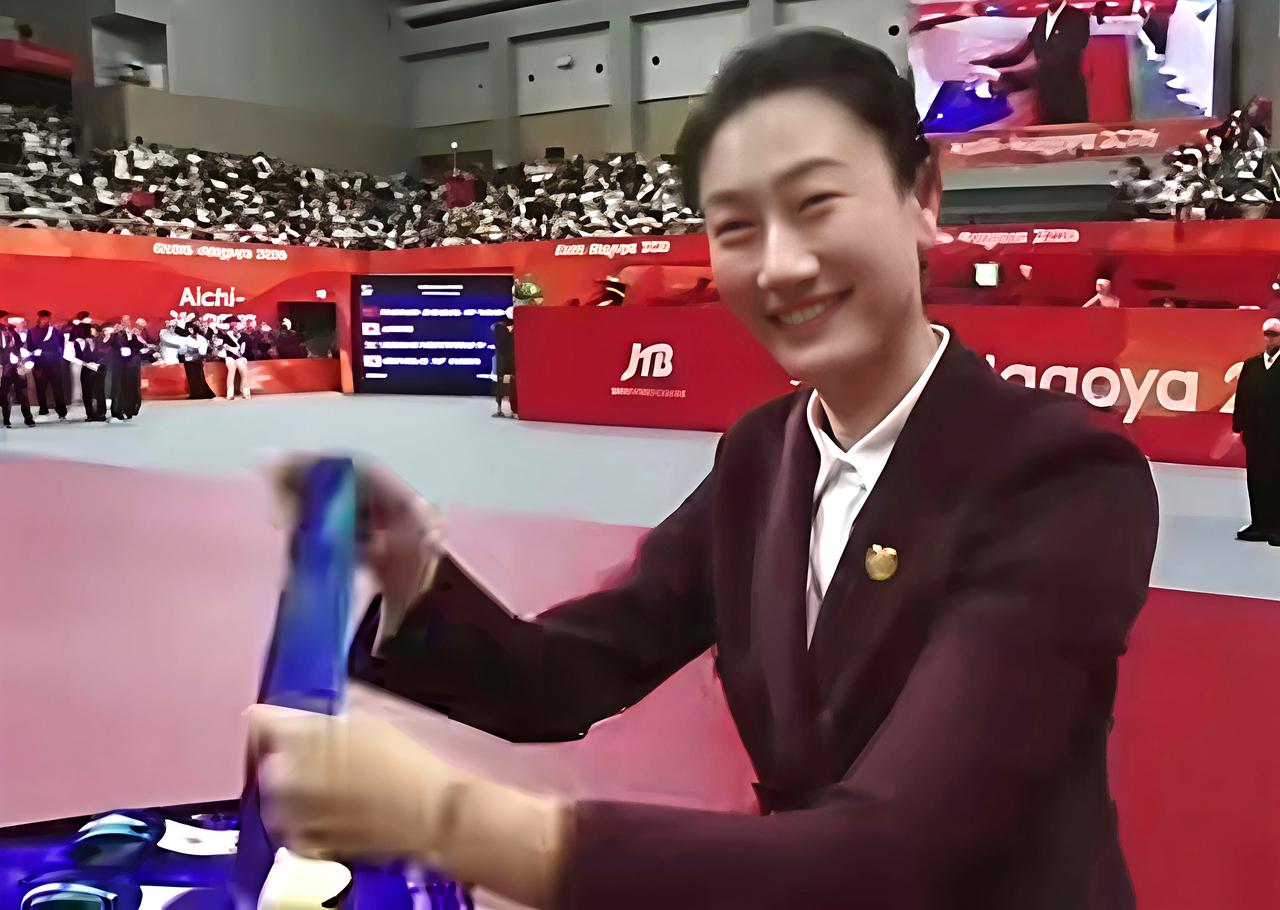 大可爱给小可爱颁奖！