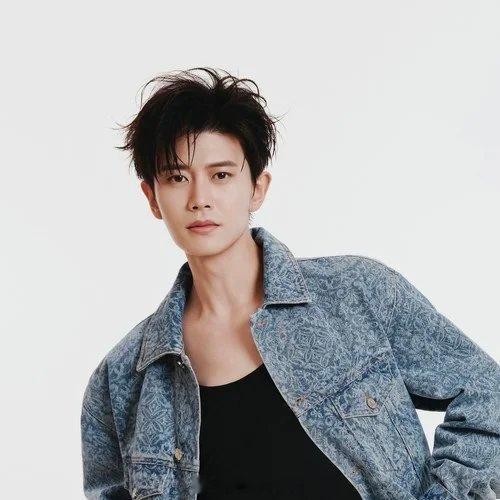 TMEA·任嘉伦星梦发电站 参与TMEA发电挑战，为TA发电得推荐值网页链接 任
