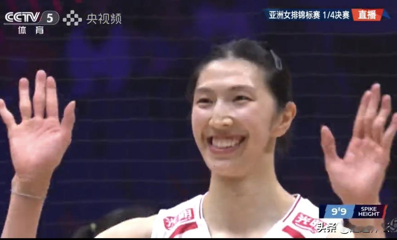 中国女排3：0战胜越南女排挺进四强！25：16，25：23，25：13！这场比赛