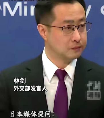 在外交部记者会上，日本记者说出了这样的一番话：日本已经成功的开采出了稀土，这足以