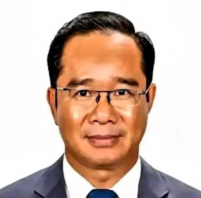 一个越南教授，当着全世界，撂下一句实在话 “我对中国有看法，但黄种人里，唯有中国