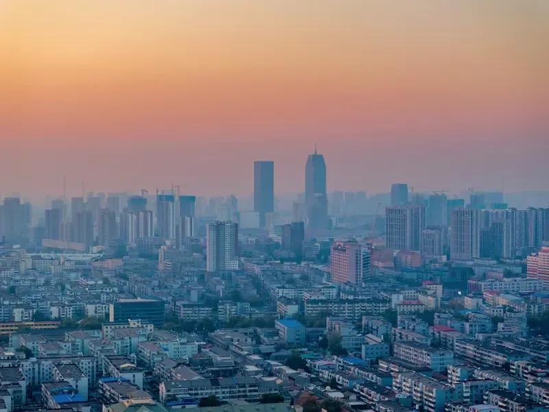 热҈热҈热҈！全国高温预警地图出炉，这些地方直奔40℃！
新一轮高温“超长待机”