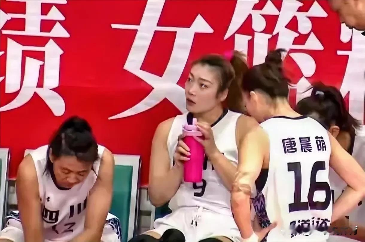 李梦首发出战5分钟砍下2分！

全运会资格赛，四川女篮110-50大胜新疆女篮，