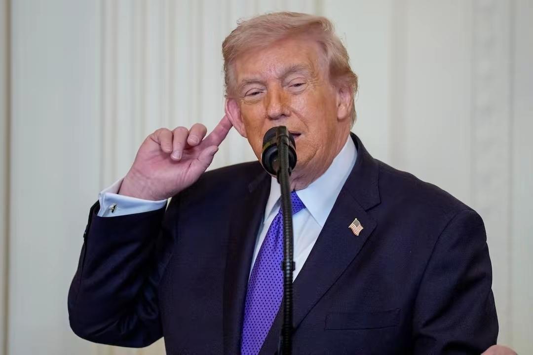 特朗普表态欲结束对伊战事 美国深陷战争泥潭无奈“止损”
 
当地时间3月30日，