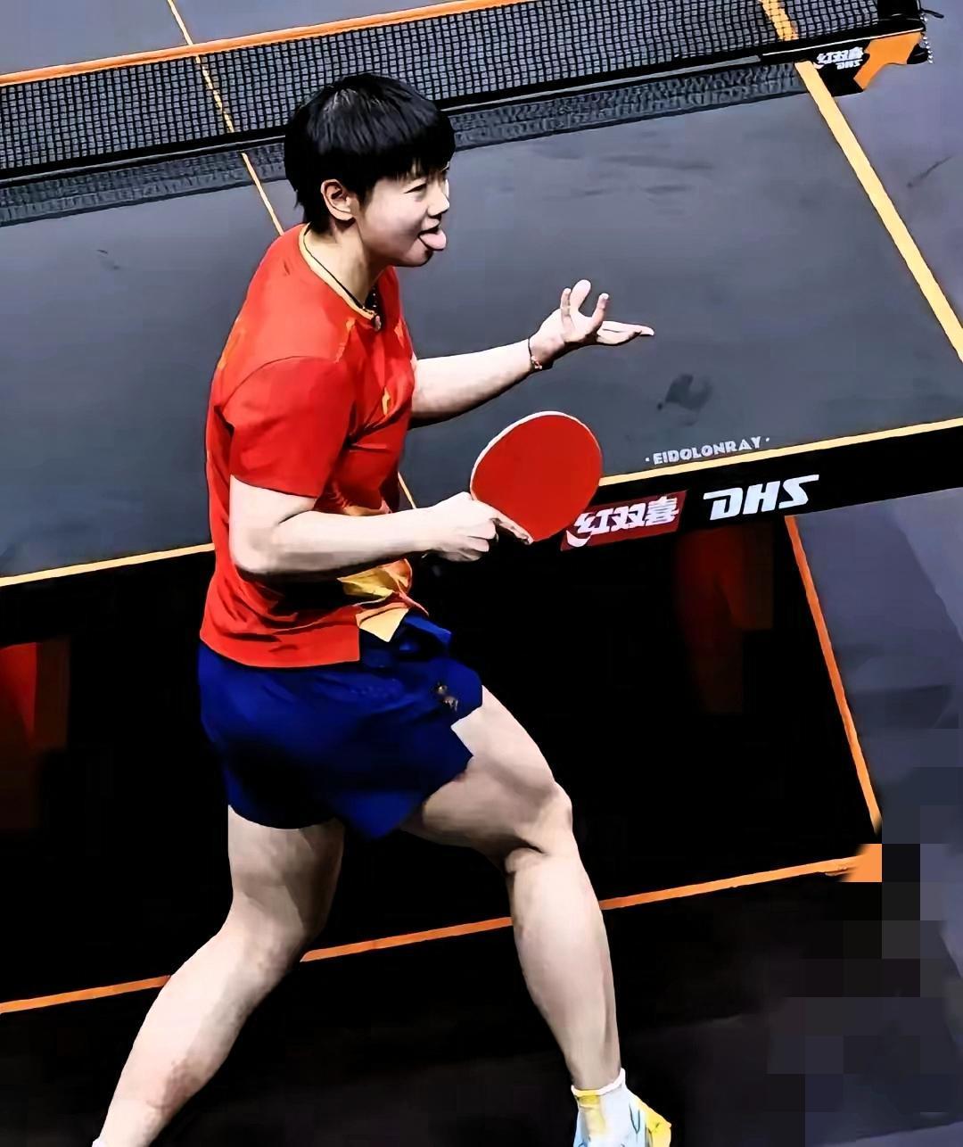 孙颖莎这三把刀确实够磨人的！外协盯着护台短板死拉大角度，

队友比对手还懂她的弱