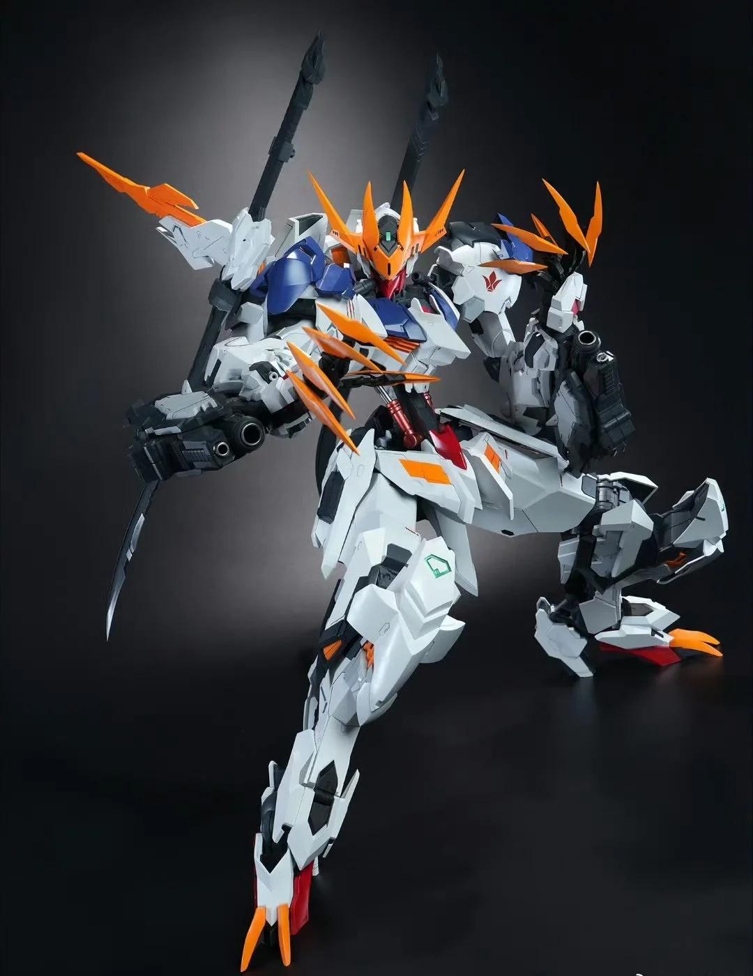 55厘米高的超大狼王？？？
比例是1/35，太夸张了，我对铁骨比较执着，有铁骨出