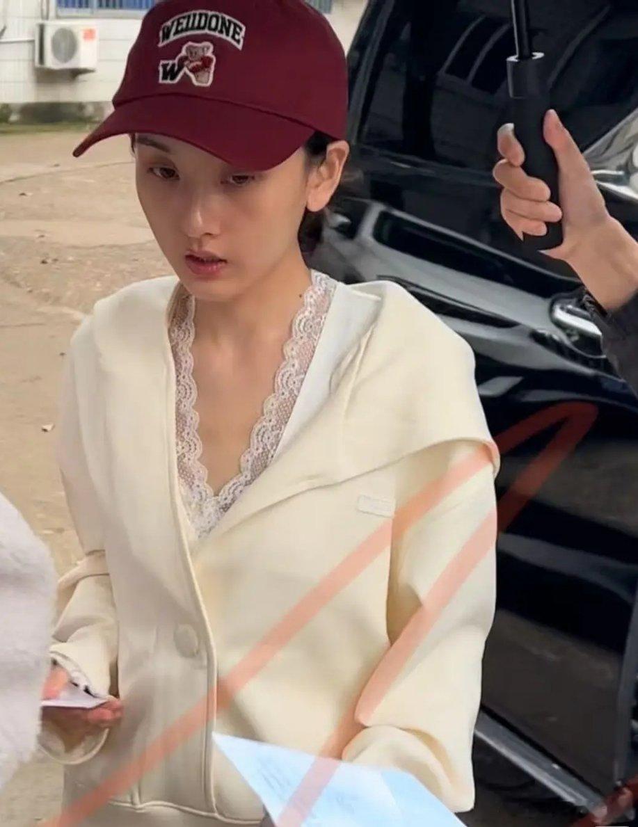 宋祖儿怎么憔悴成这样 ? 用这状态演偶像剧? 