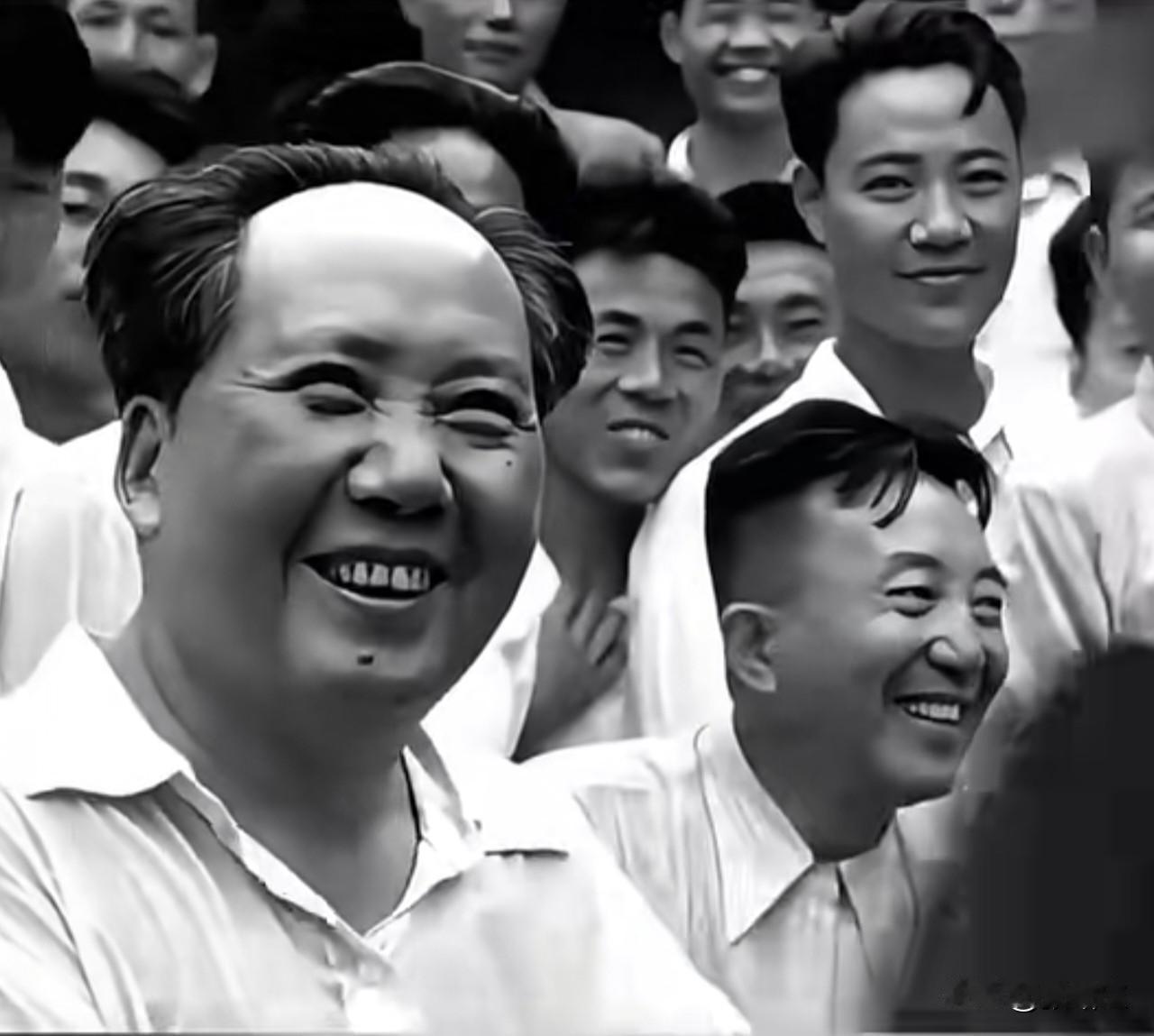 共和国的脊梁，人民群众的贴心人[赞][赞][赞][赞][赞][作揖]