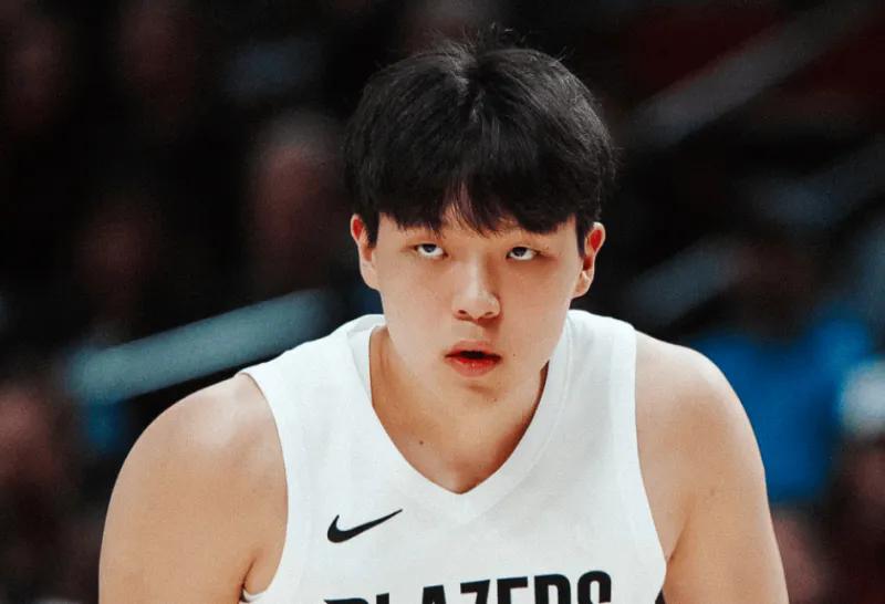 杨瀚森惨遭dnp，被下放，发展联盟。
最后的机会，还是来了。
他可以出战周六，周