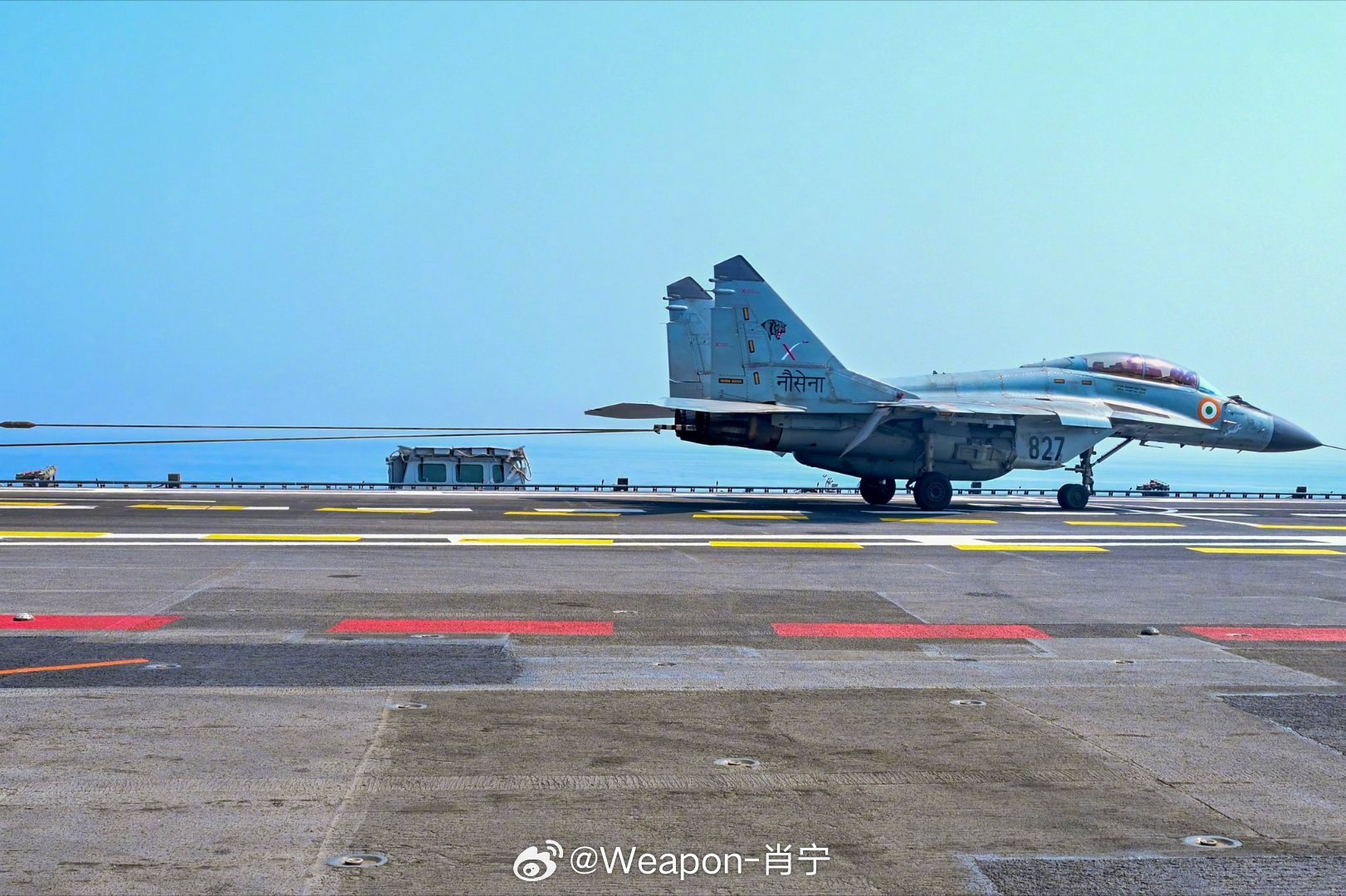 烽火问鼎计划 印度海军维克兰特号航空母舰完成1000次拦阻着陆。 