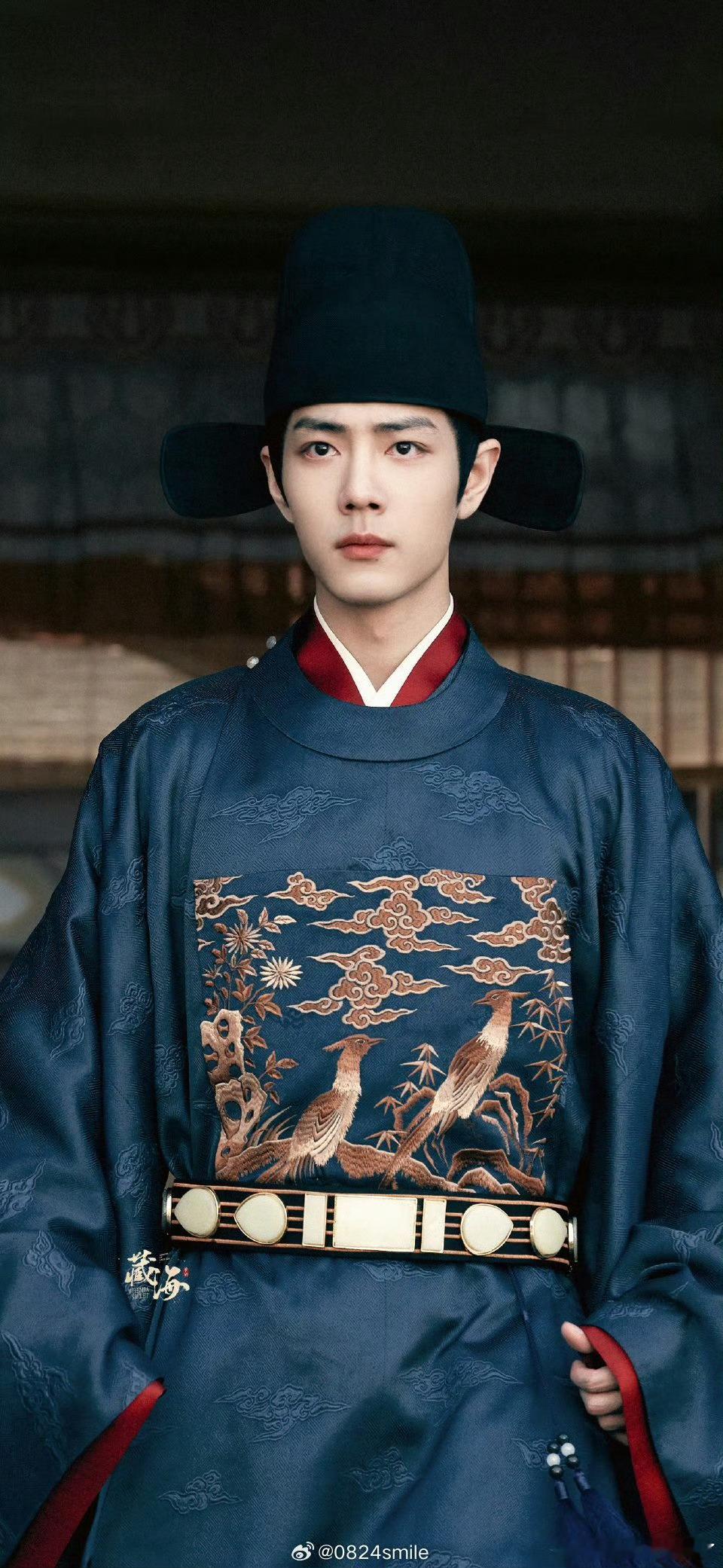 看一看身穿蓝色官服的藏海大人洗洗👀[鼓掌] ​​​