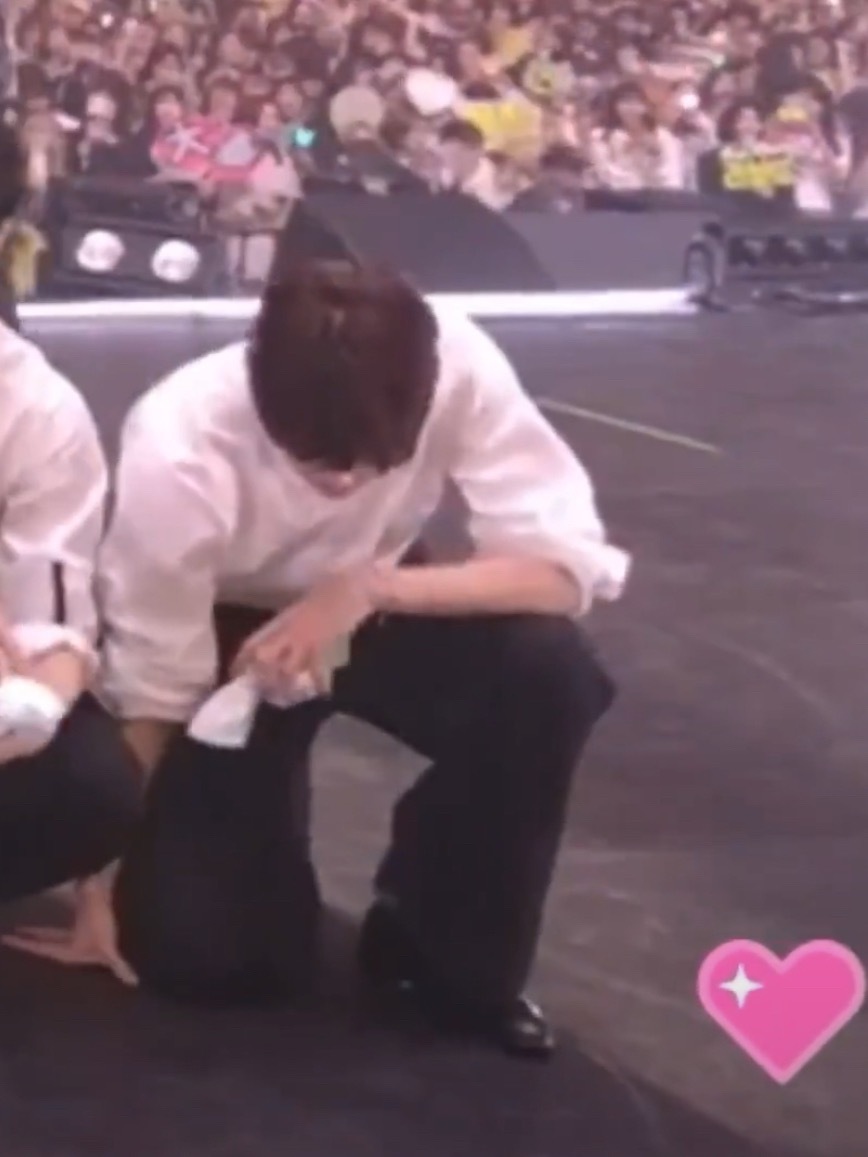 啊啊啊啊啊啊拍个合照这么可爱怎么办😐  专栏 · 炤咪截图📸