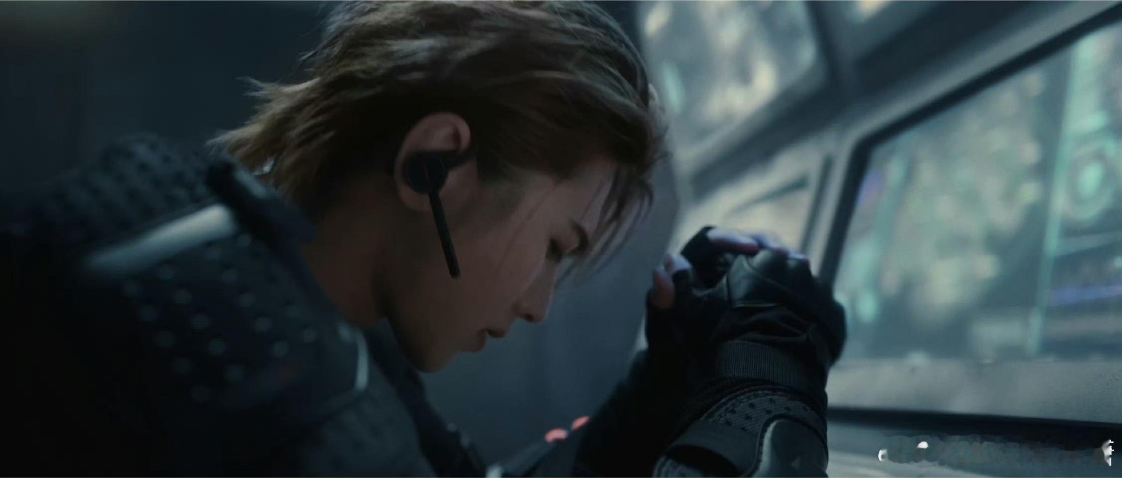 蔡徐坤国际巨星含金量还在上升这种零预热直接空降的操作真的太帅了，说明品牌方对坤坤