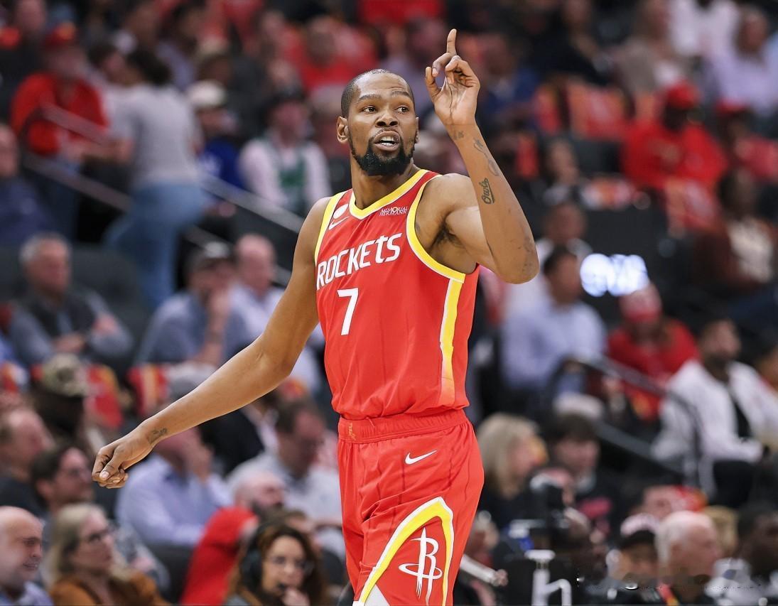 彻底蜕变？杜兰特终于学会放权！主动让出球权，盘活整支火箭！

NBA常规赛，火箭