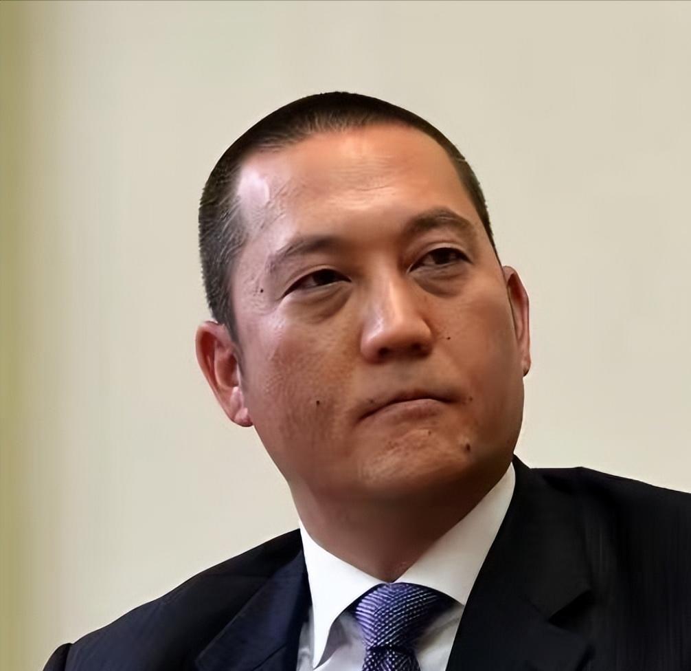 谁能想到，在台湾省桃园市慈湖“悬空”停放了整整51年的两口实木铜棺，竟在4月12