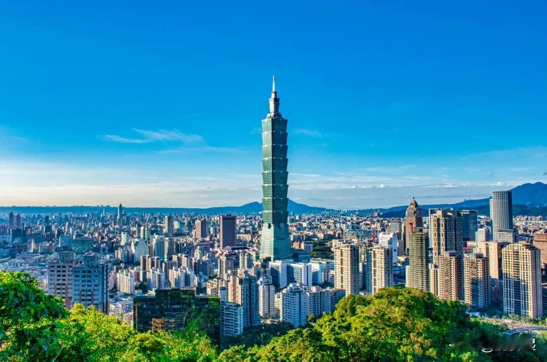 威胁中国的“关税大棒”遭没收，特朗普访华只能用台湾来做交易？

美国最高法院推翻