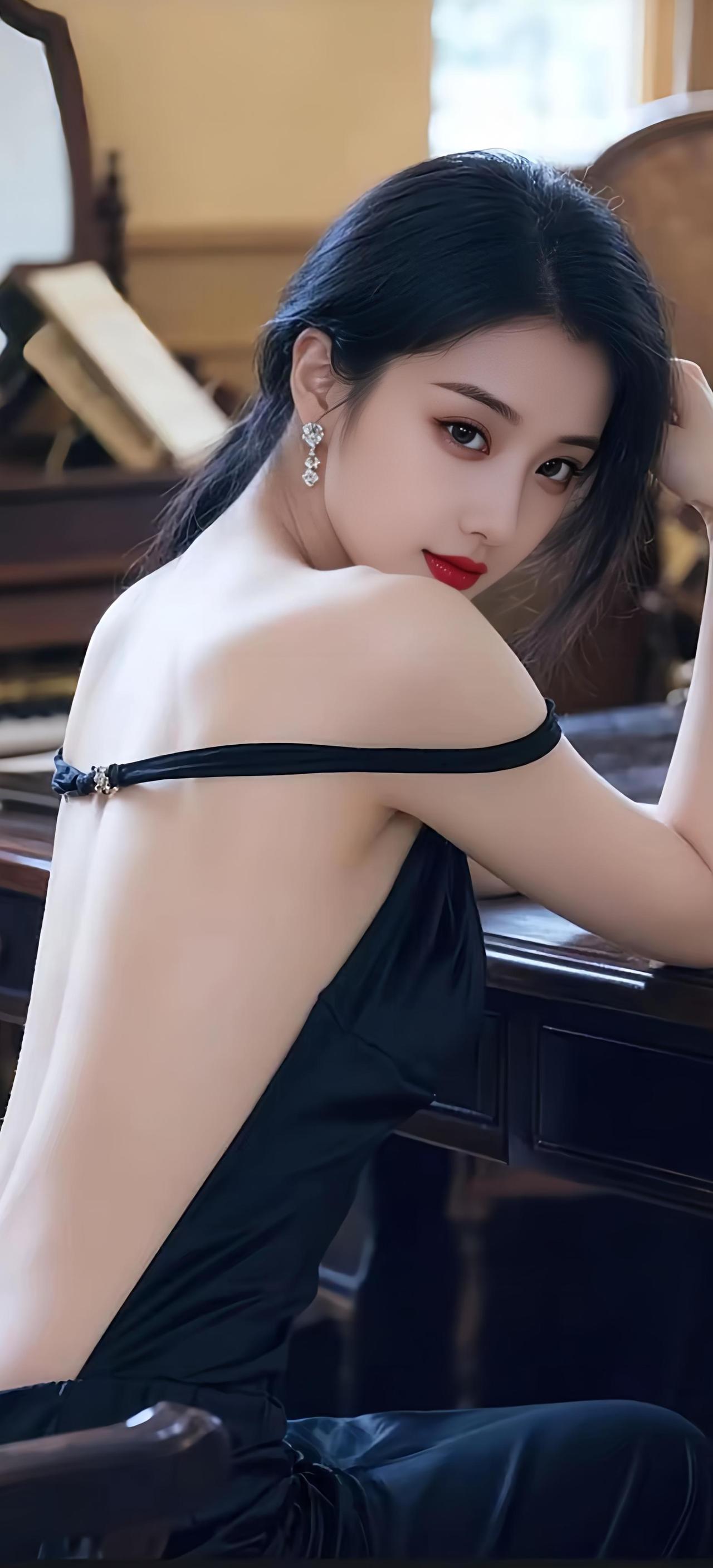 对于爱喝酒的我，其实快乐很简单！每天晚上小酌 2 杯，至微醺状态，忘记烦恼，倒头