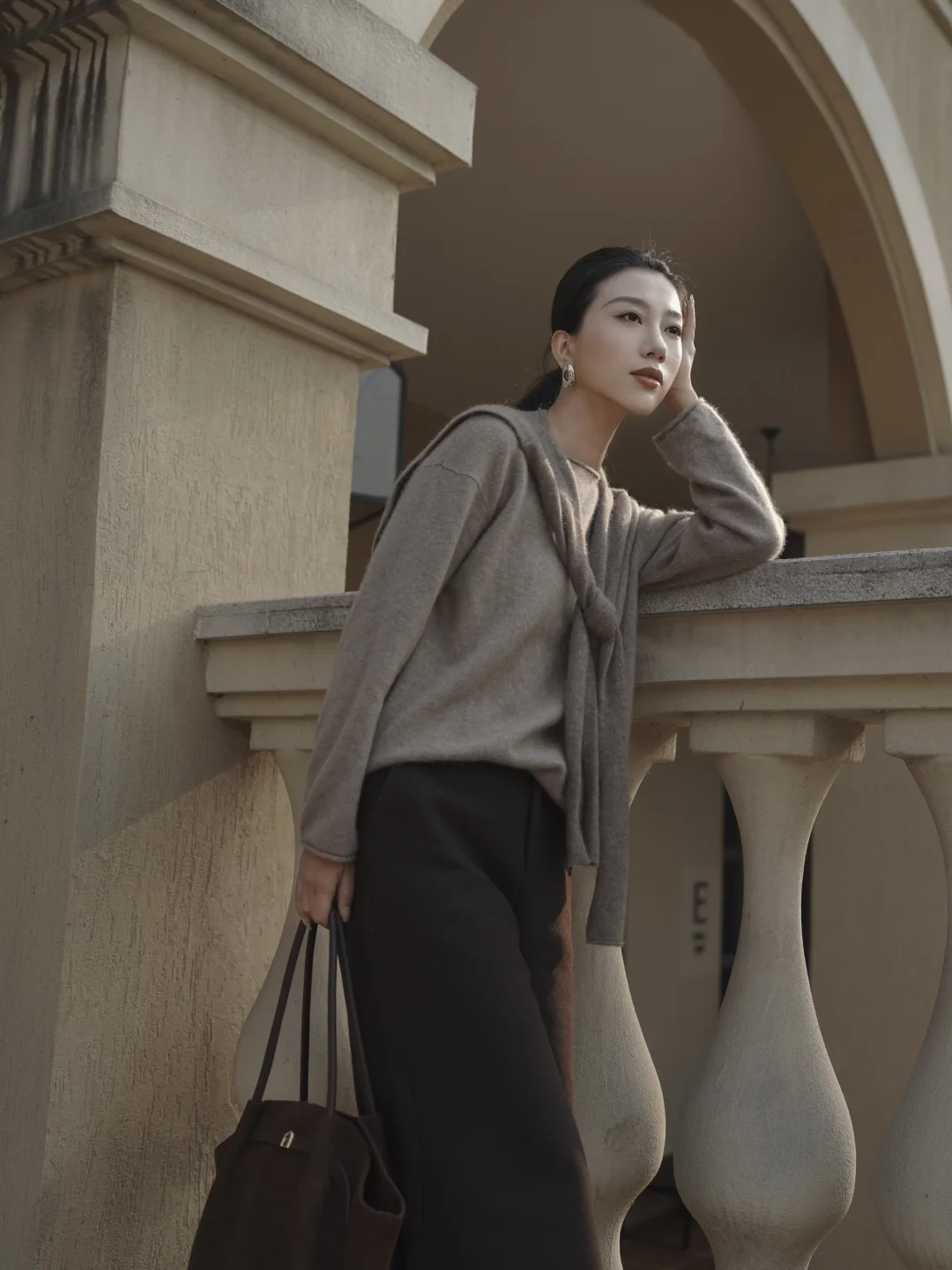 被织物包裹的温暖午后 显影出时光的底片