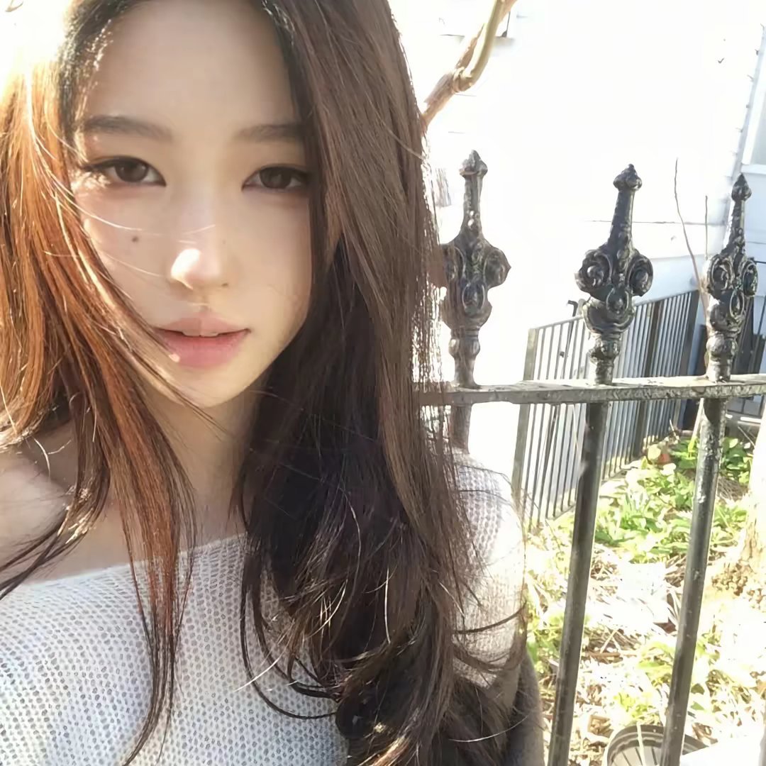 －我像晦涩的书 读懂我隐喻前 先用泪水浸湿我WeChat头像｜审美积累｜日常系｜