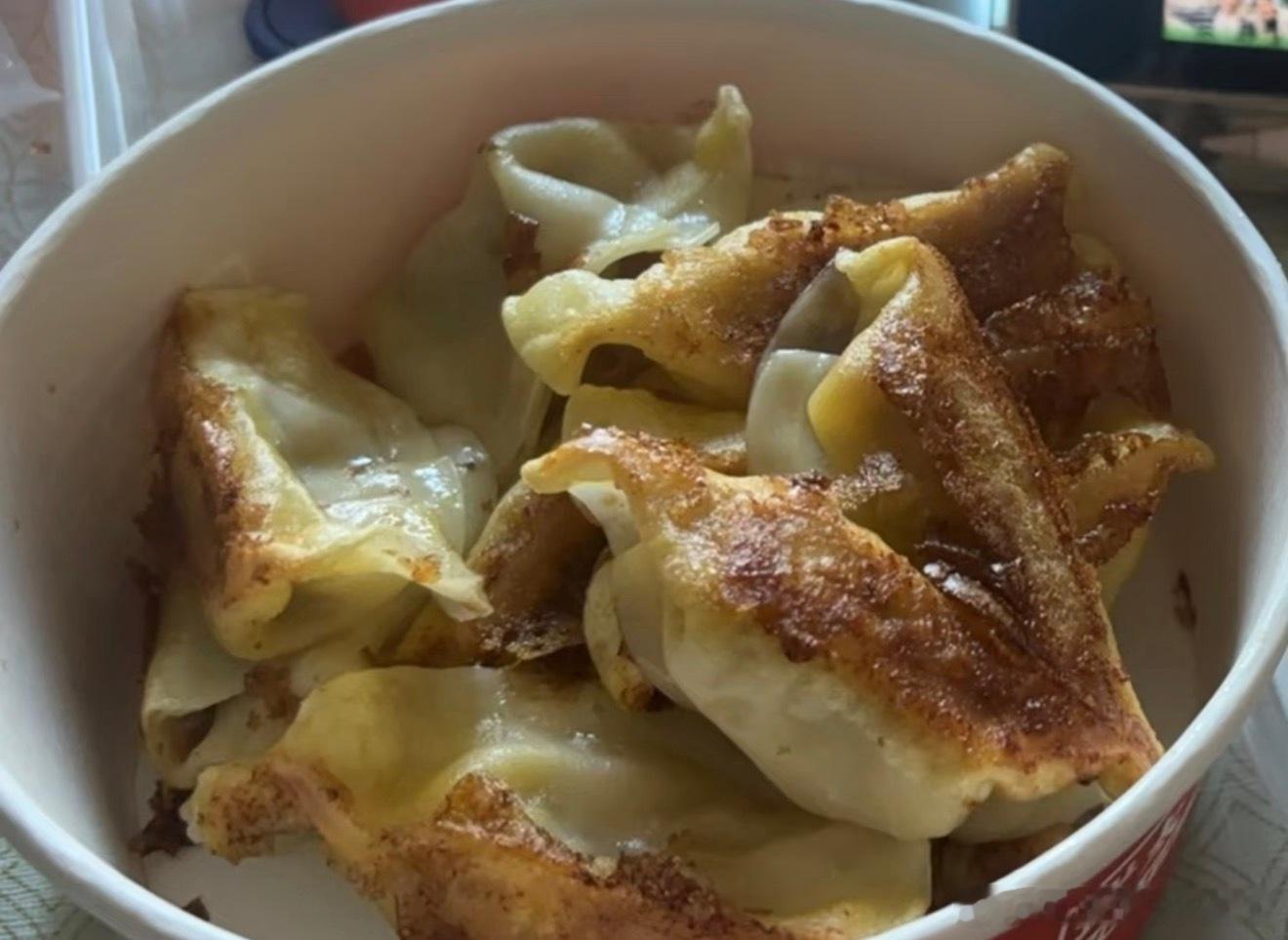每天点外卖和做饭到底哪个更省钱没有标准答案，贴合自己的工作生活节奏，就是最好的吃