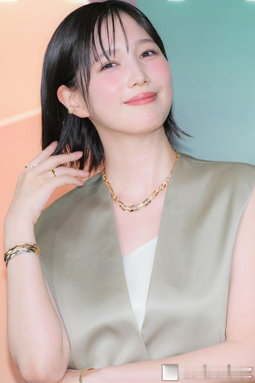 日娱新闻本田翼 本田翼于7月21日在东京举行的“劳伦斯·格拉夫 Signatur