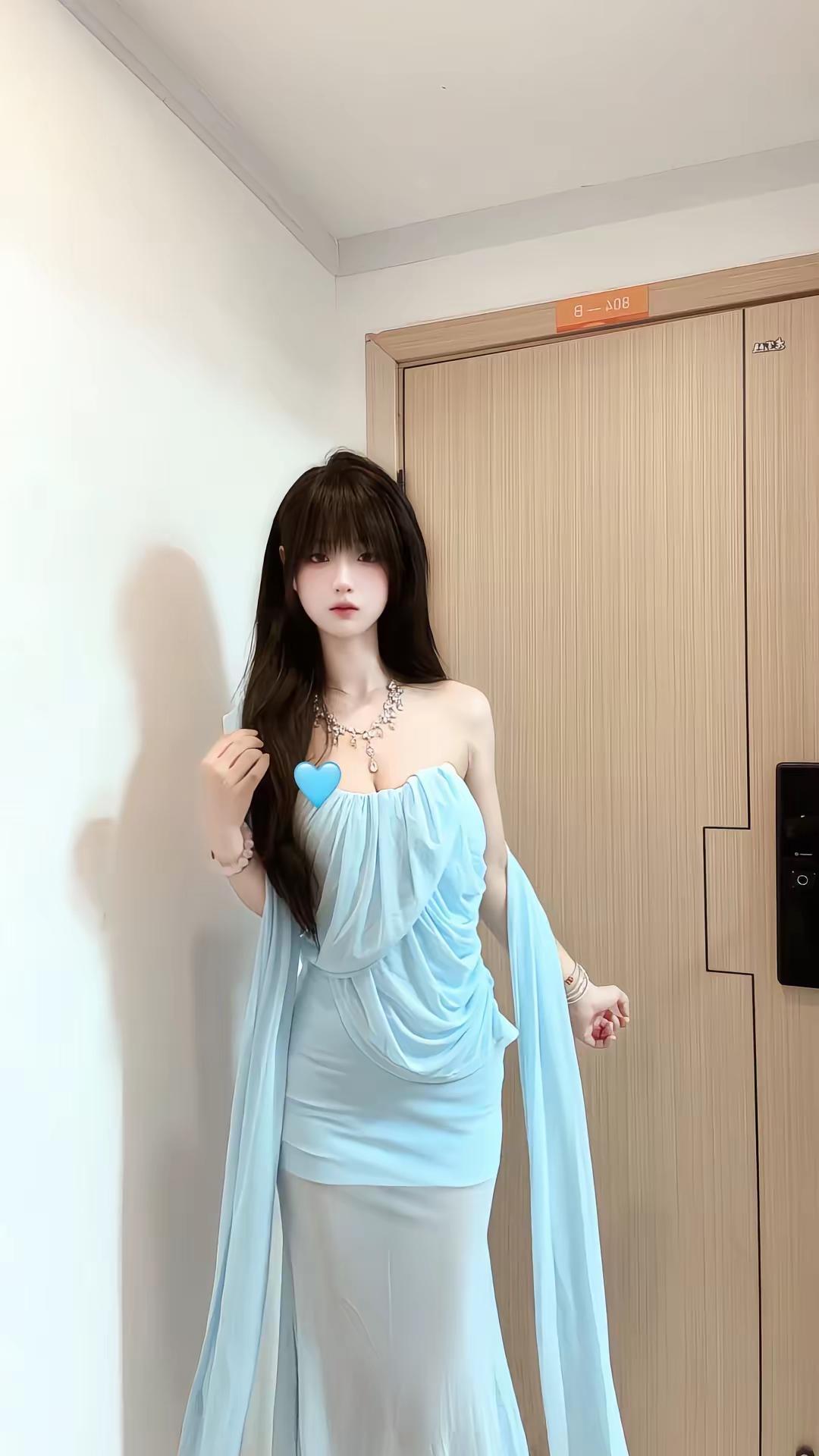 一直爱我好吗穿搭 纯欲蓝裙