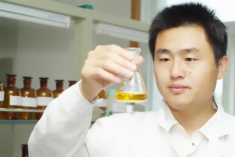 张文军的科研经历极具启发性。他率领团队聚焦图像“处理”与“传输”，显著提升了“将