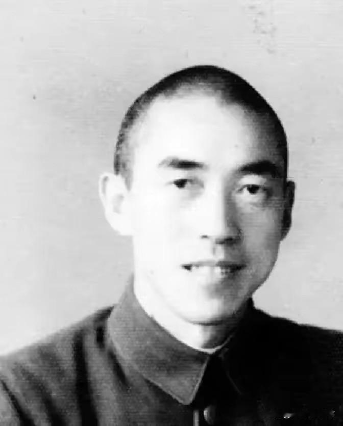 1949年上海解放，国军局长悄悄亮明身份，顾准当场惊呆：党龄比我大10年
 
1