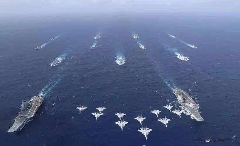 很多人把目光全放在中东、俄乌，却忽略亚太最近悄悄布下两张大网，短短两小时两条重磅