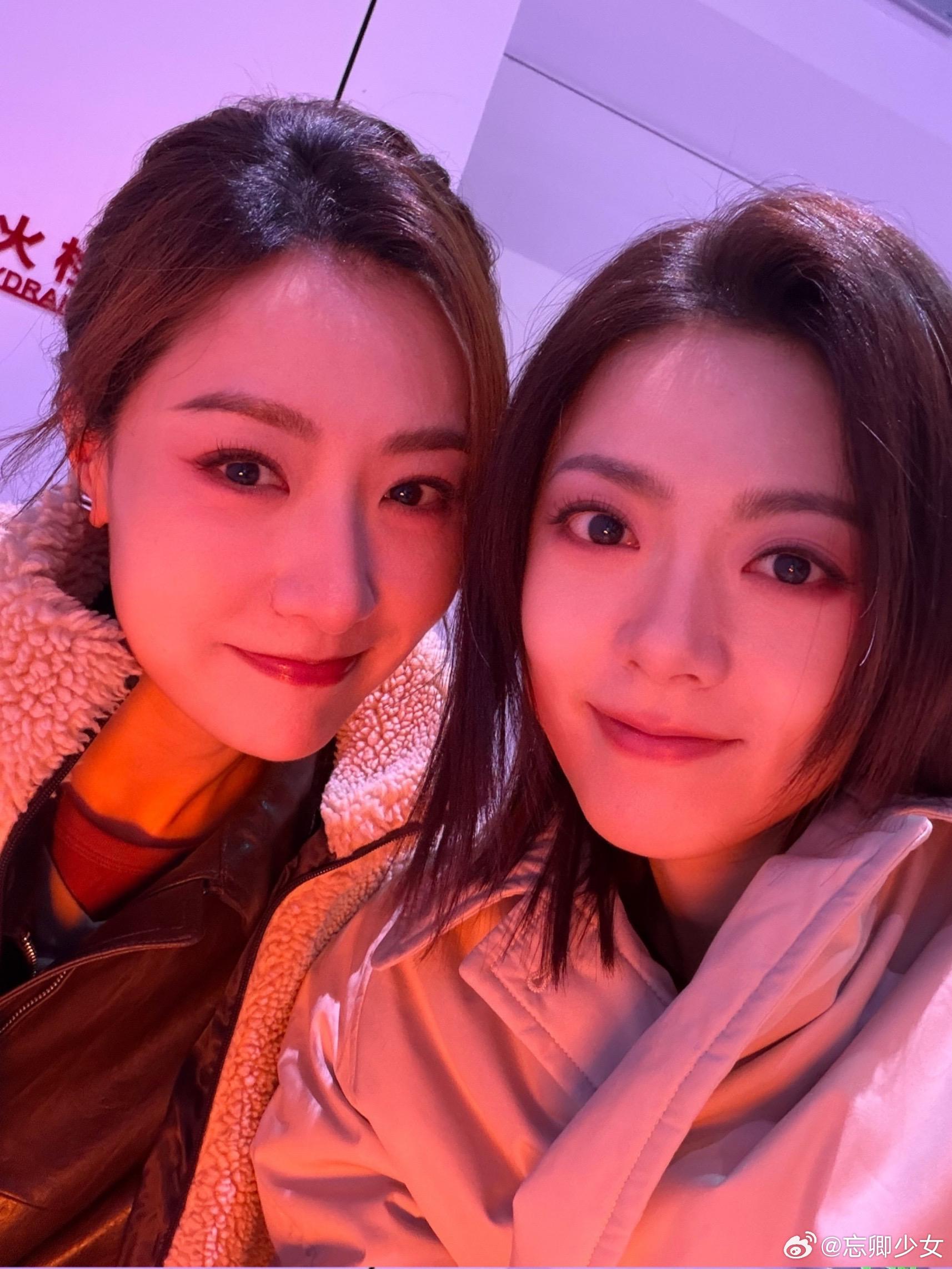 赵今麦白冰新剧师徒开撕哪有什么“领你进门”的恩情，只有“幼狮淘汰”的残酷。赵今麦
