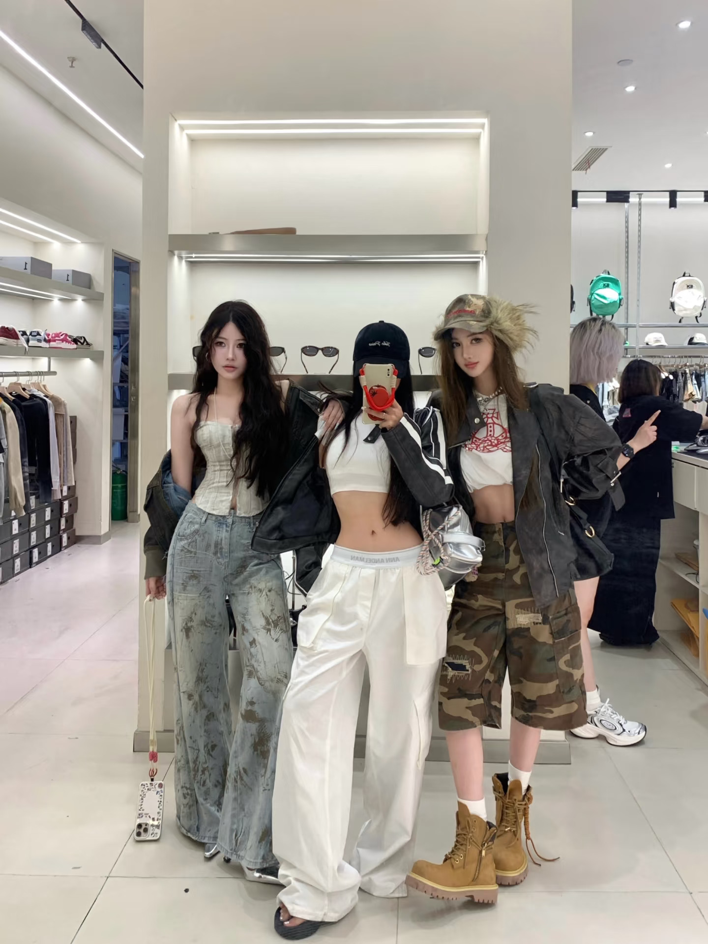 朋友们都美的很轻松